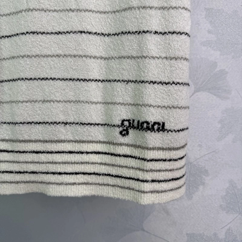 Unisex Gucci T-Shirts 124871