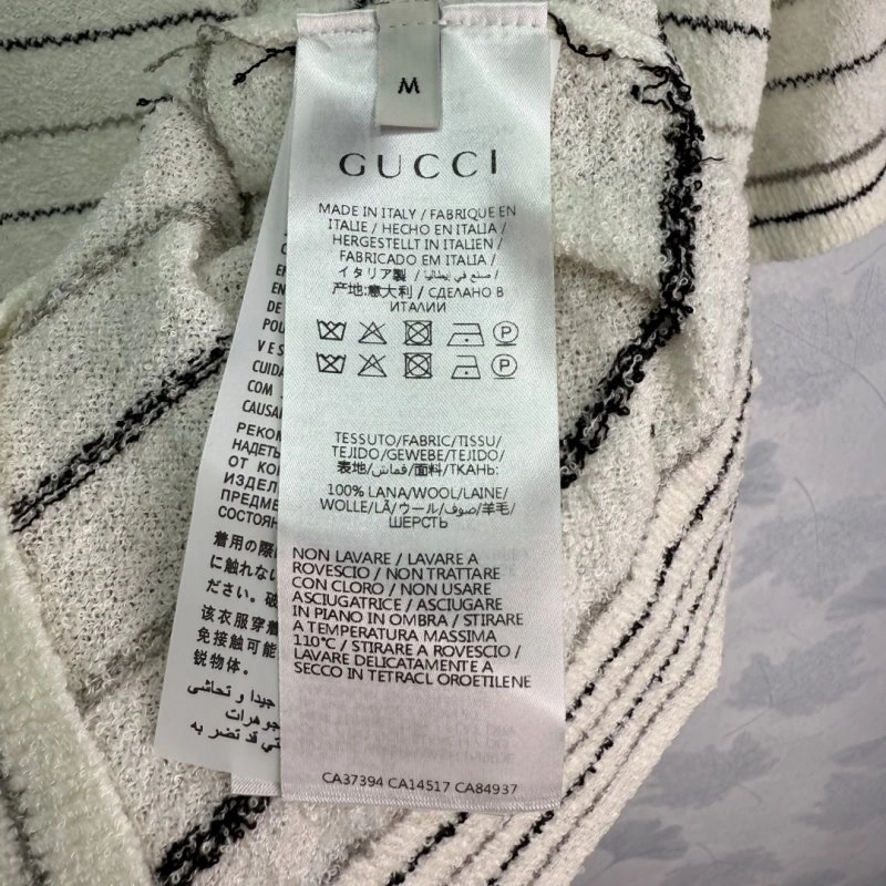 Unisex Gucci T-Shirts 124871