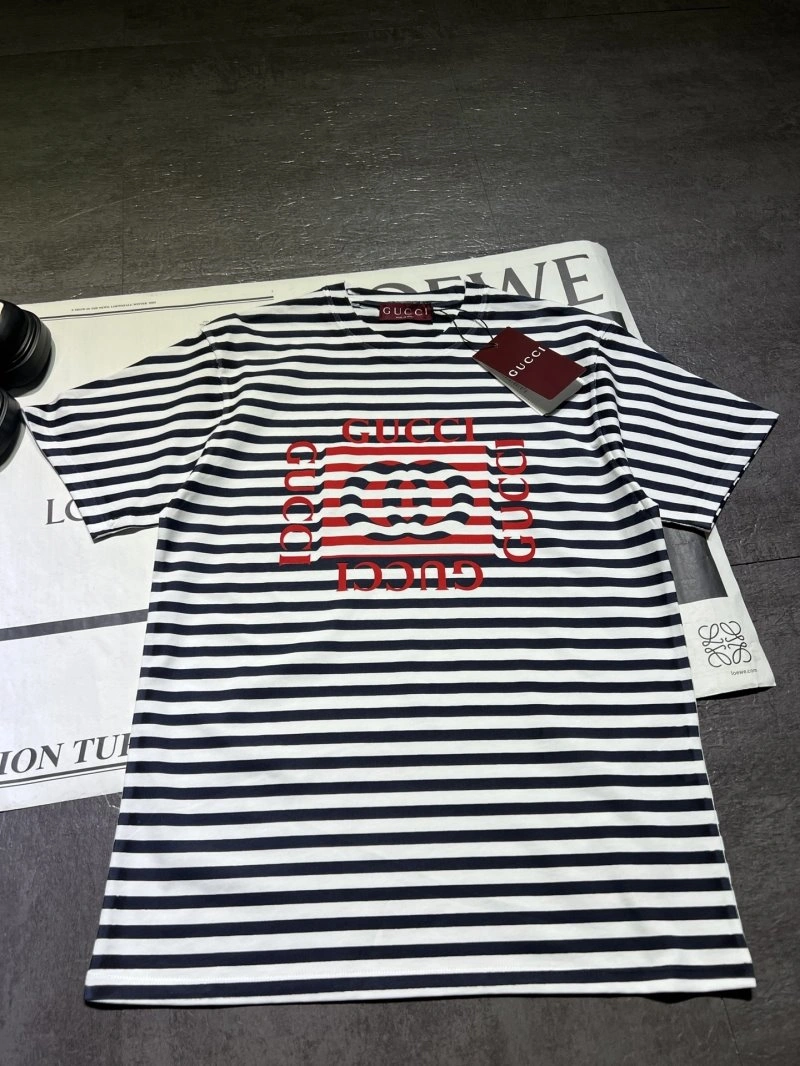 Gucci T-Shirts Comfortable 124859