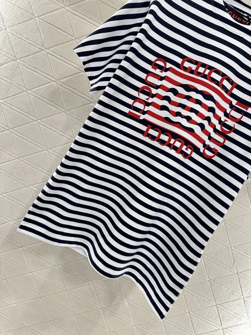 Gucci T-Shirts Youthful 124878