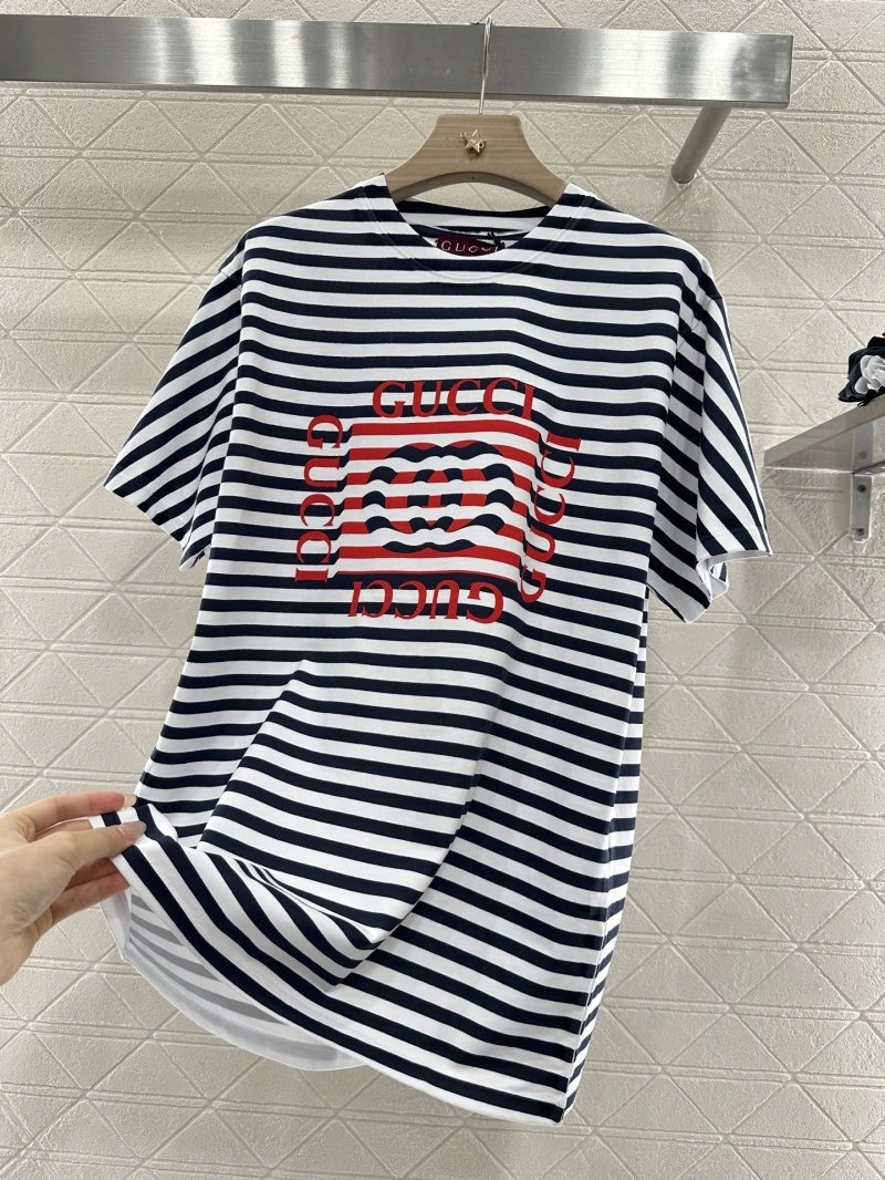 Gucci T-Shirts Youthful 124878