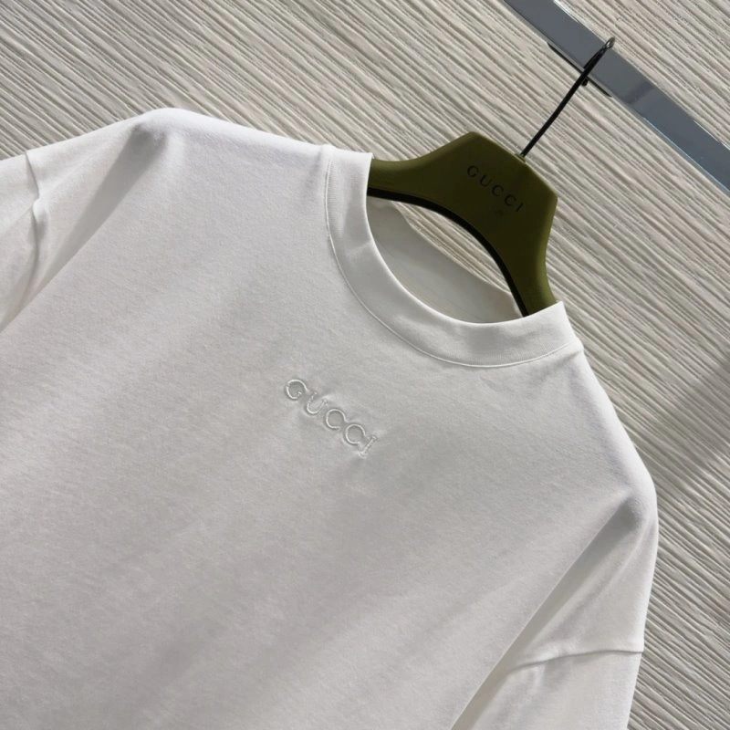 Gucci T-Shirts Versatile 124875