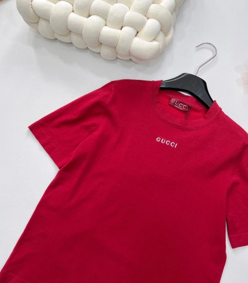 Gucci T-Shirts Unique 124400