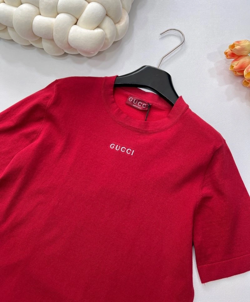 Gucci T-Shirts Unique 124400