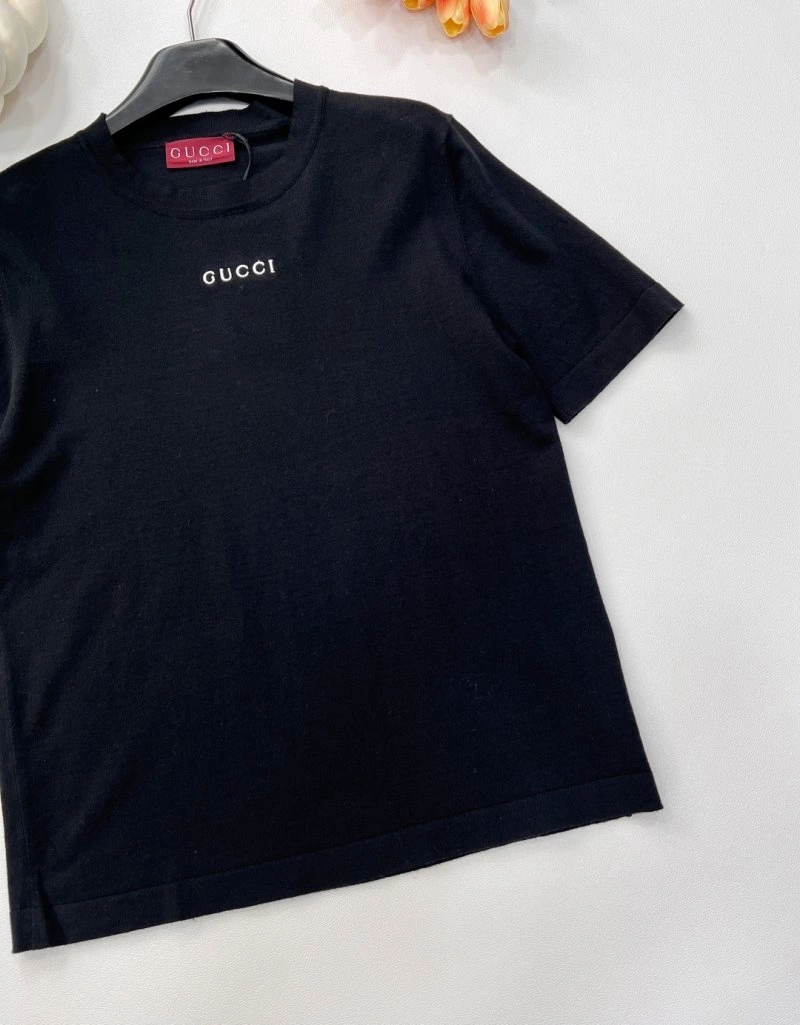 Gucci T-Shirts TimelessDesign 124399