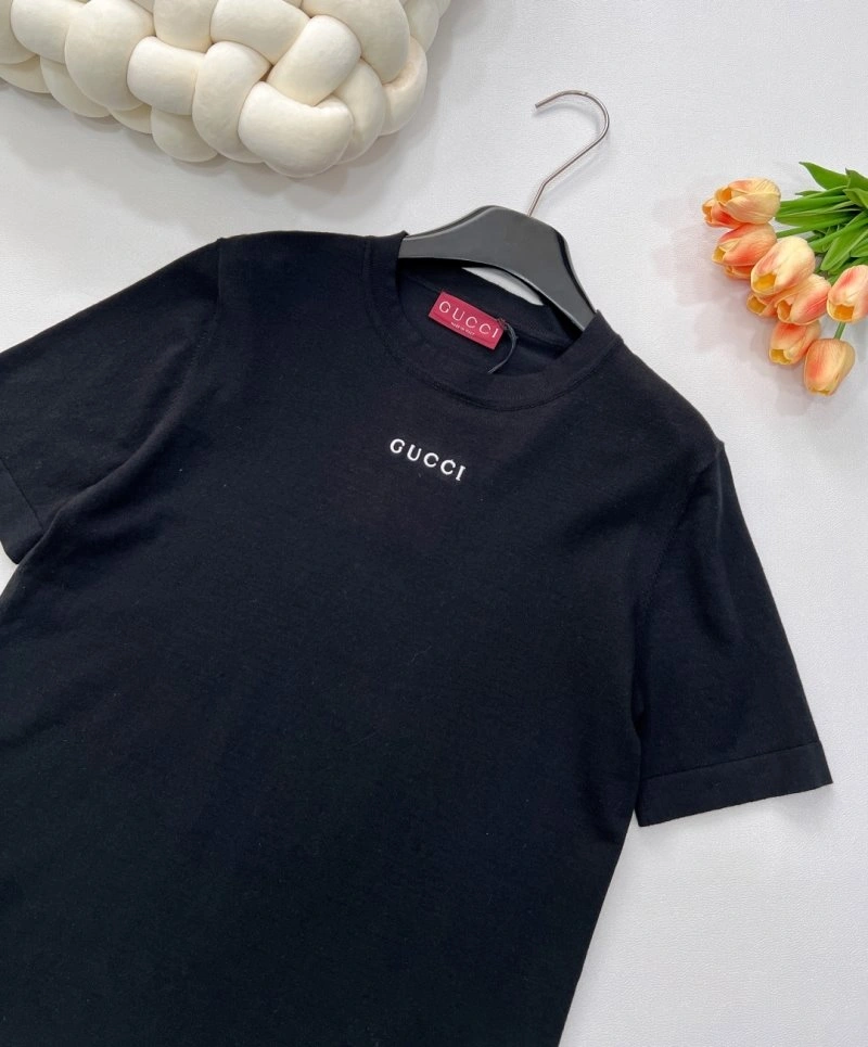 Gucci T-Shirts TimelessDesign 124399