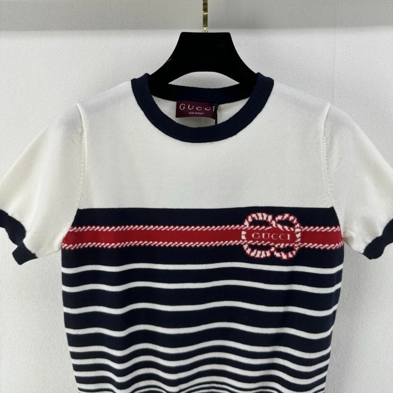 Gucci T-Shirts Versatile 124406