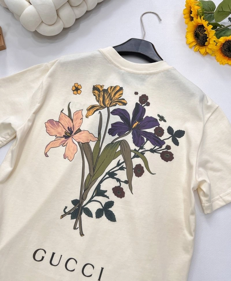 Gucci T-Shirts SoftTouch 124377
