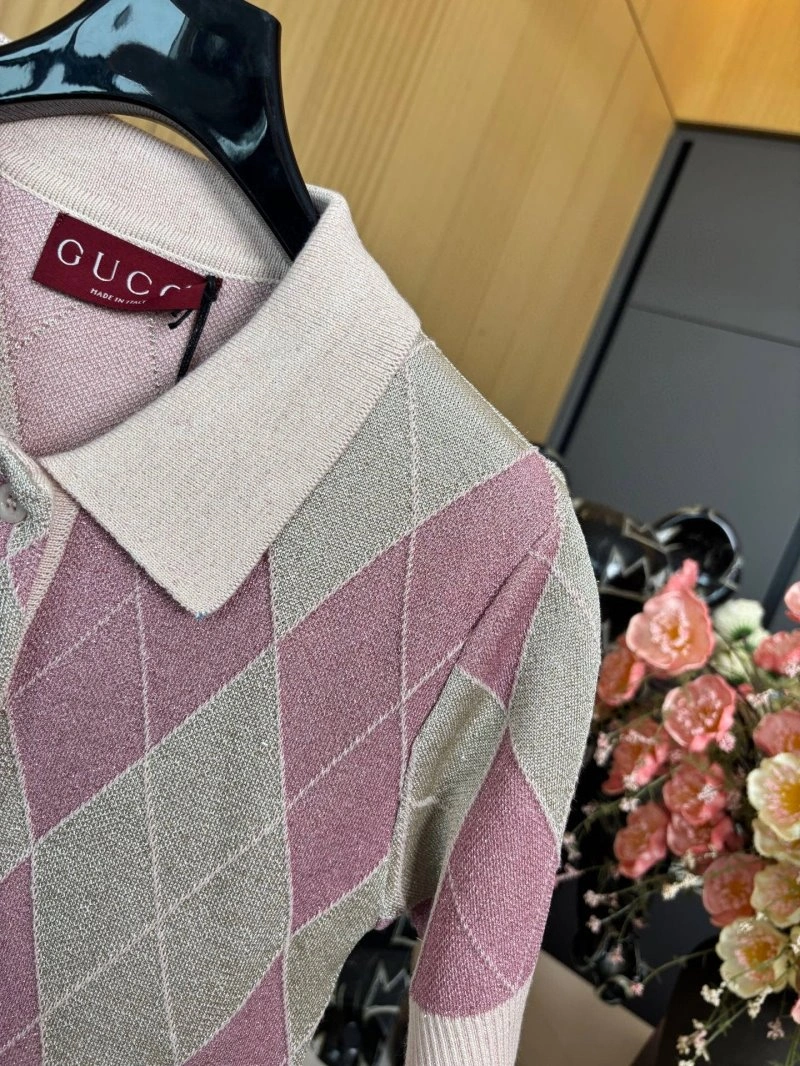Gucci T-Shirts TimelessDesign 124369