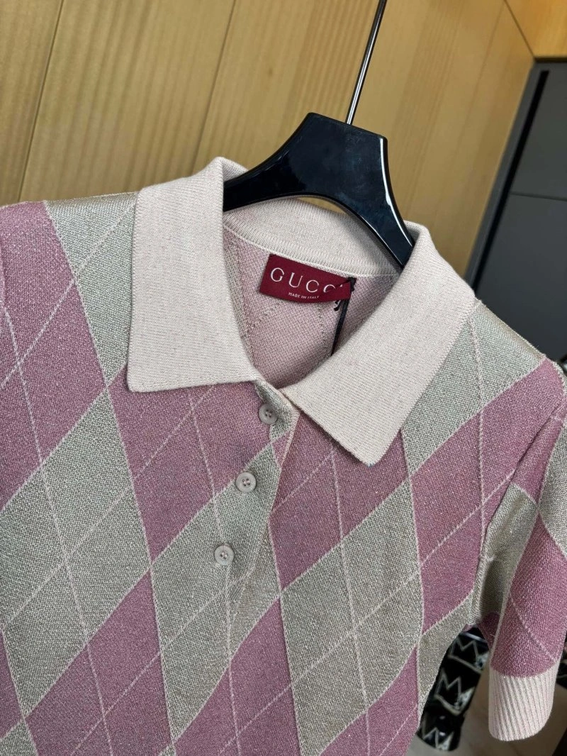 Gucci T-Shirts TimelessDesign 124369