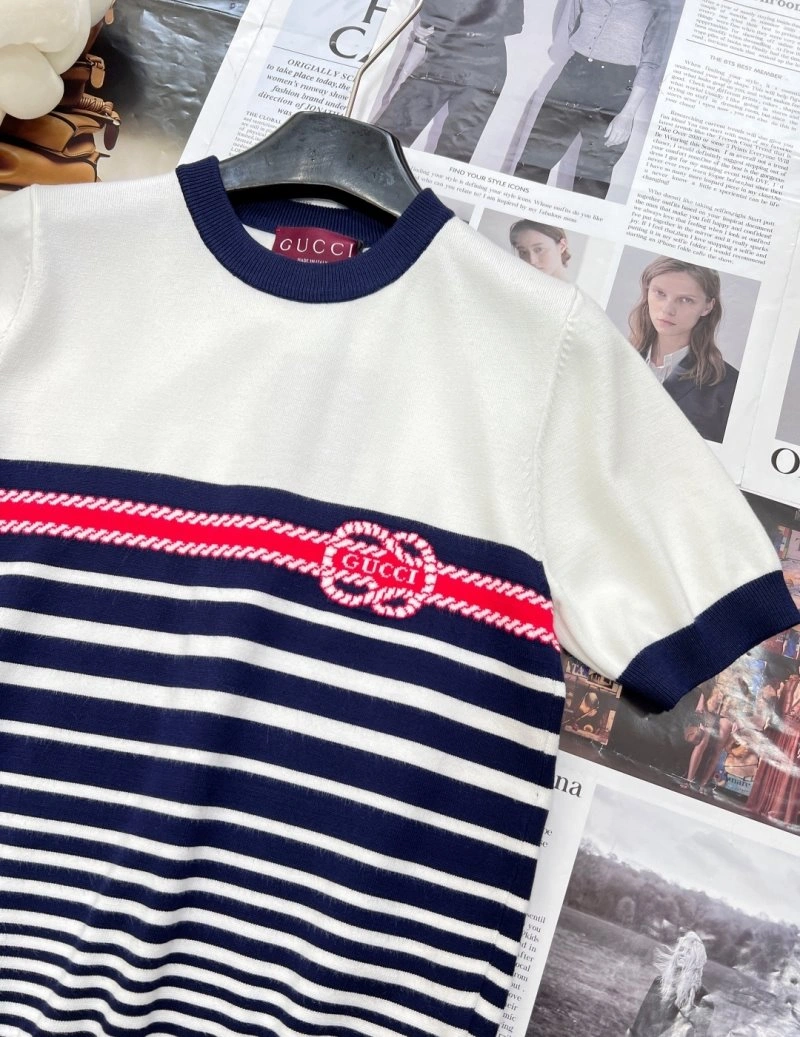 Gucci T-Shirts Comfortable 124365