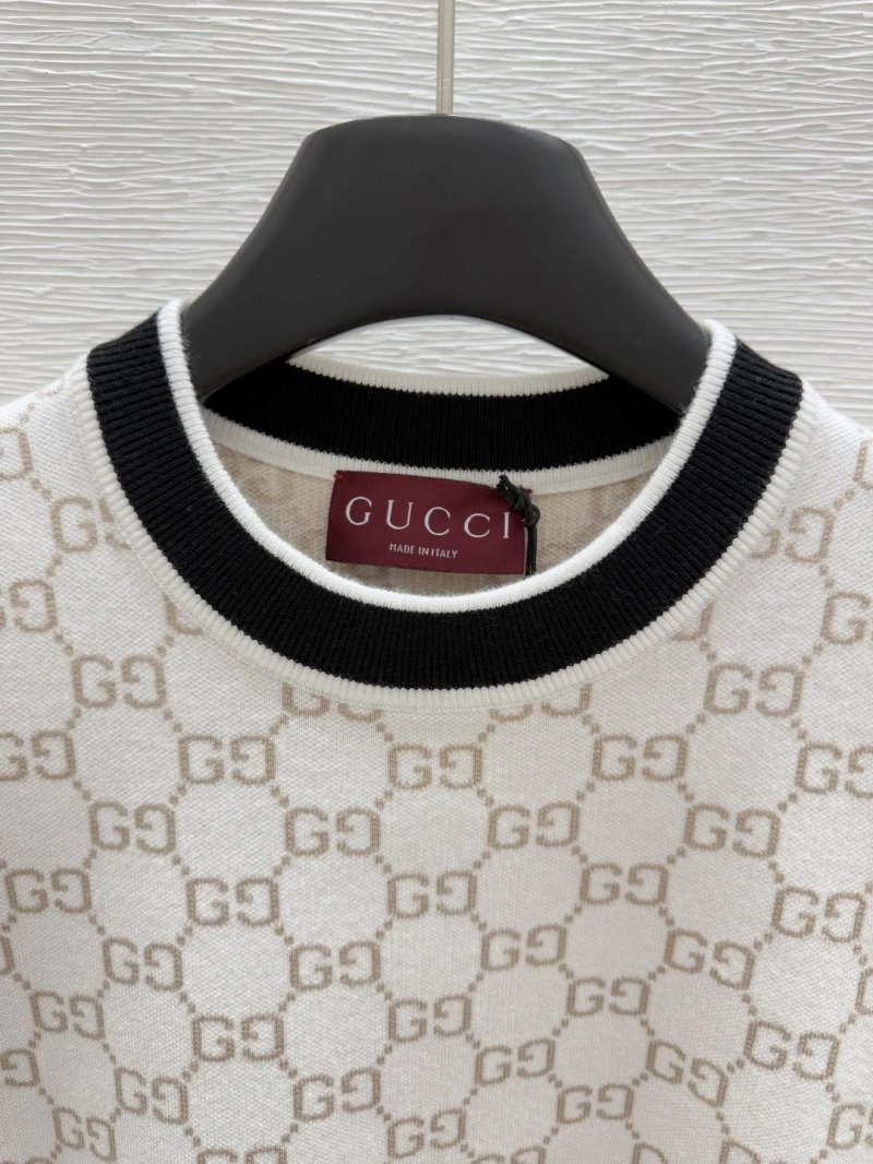 Gucci T-Shirts Elegant 124357