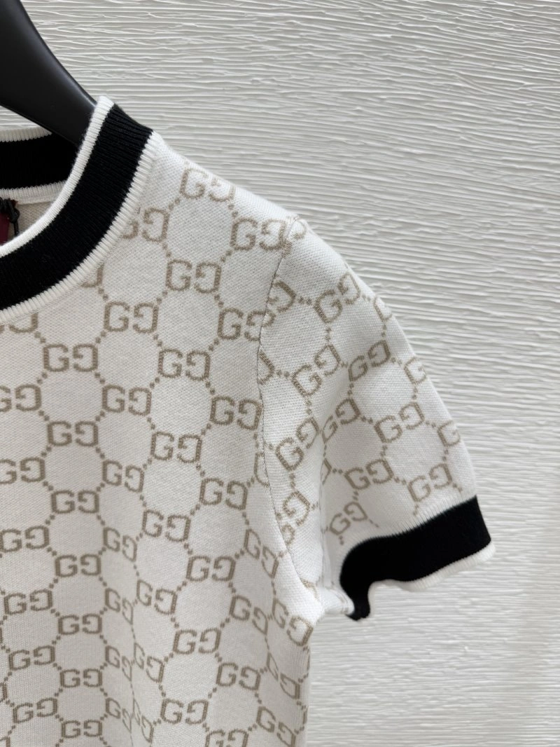 Gucci T-Shirts Elegant 124357