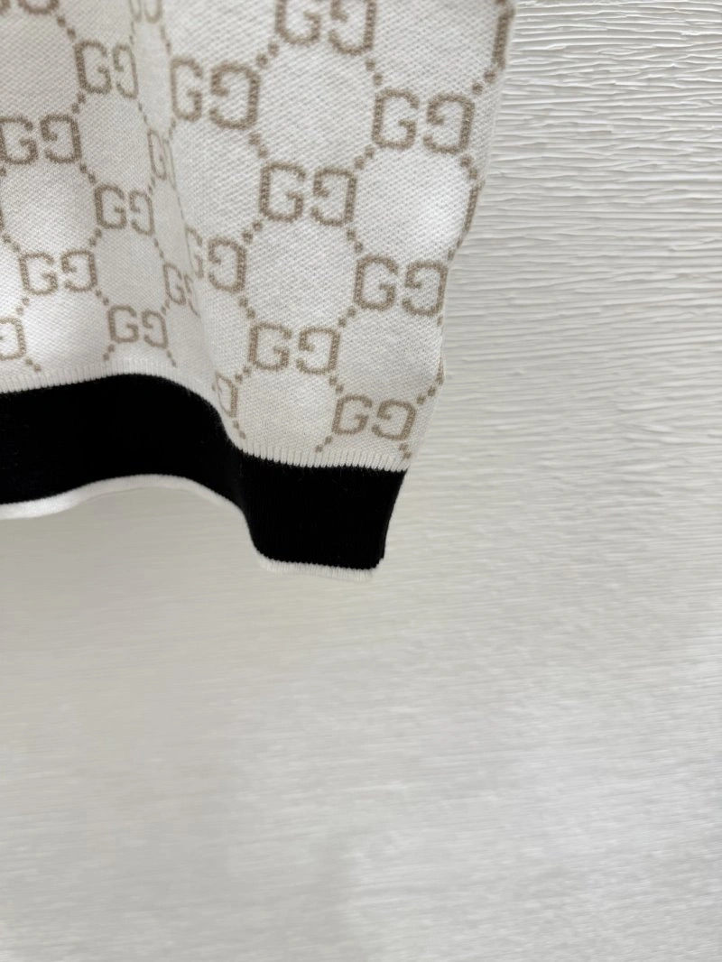 Gucci T-Shirts Elegant 124357