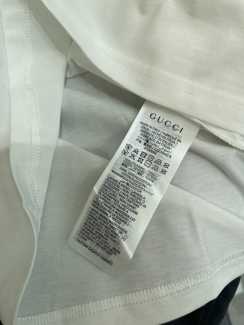 Gucci T-Shirts WeatherProof 124341