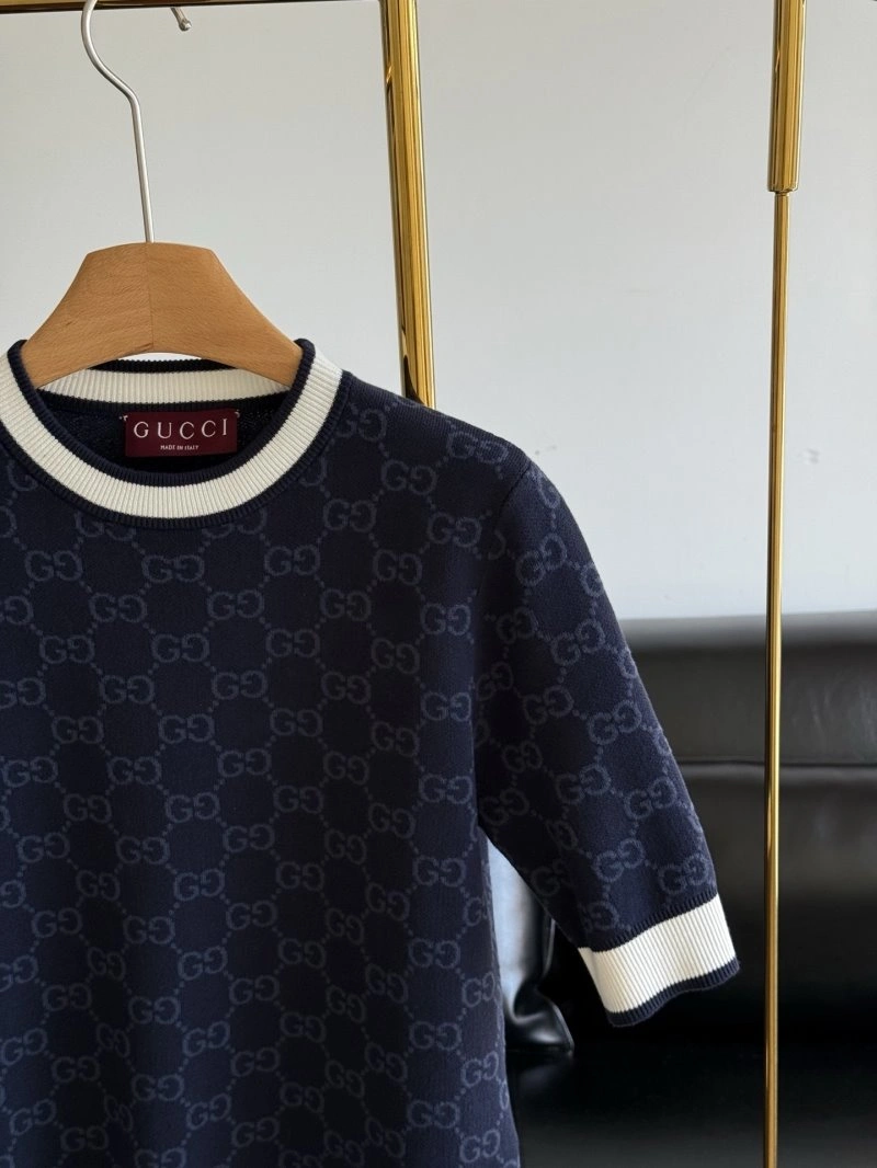 Tailored Gucci T-Shirts 124358