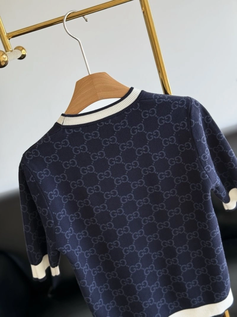 Tailored Gucci T-Shirts 124358