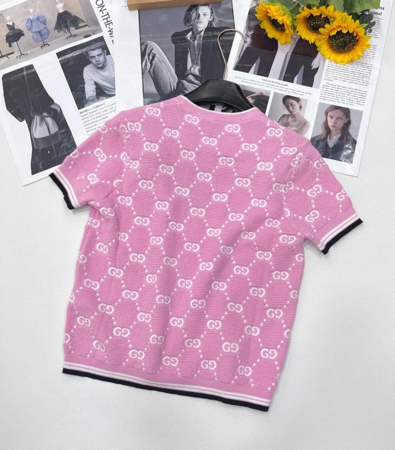 Elegant Gucci T-Shirts 124348