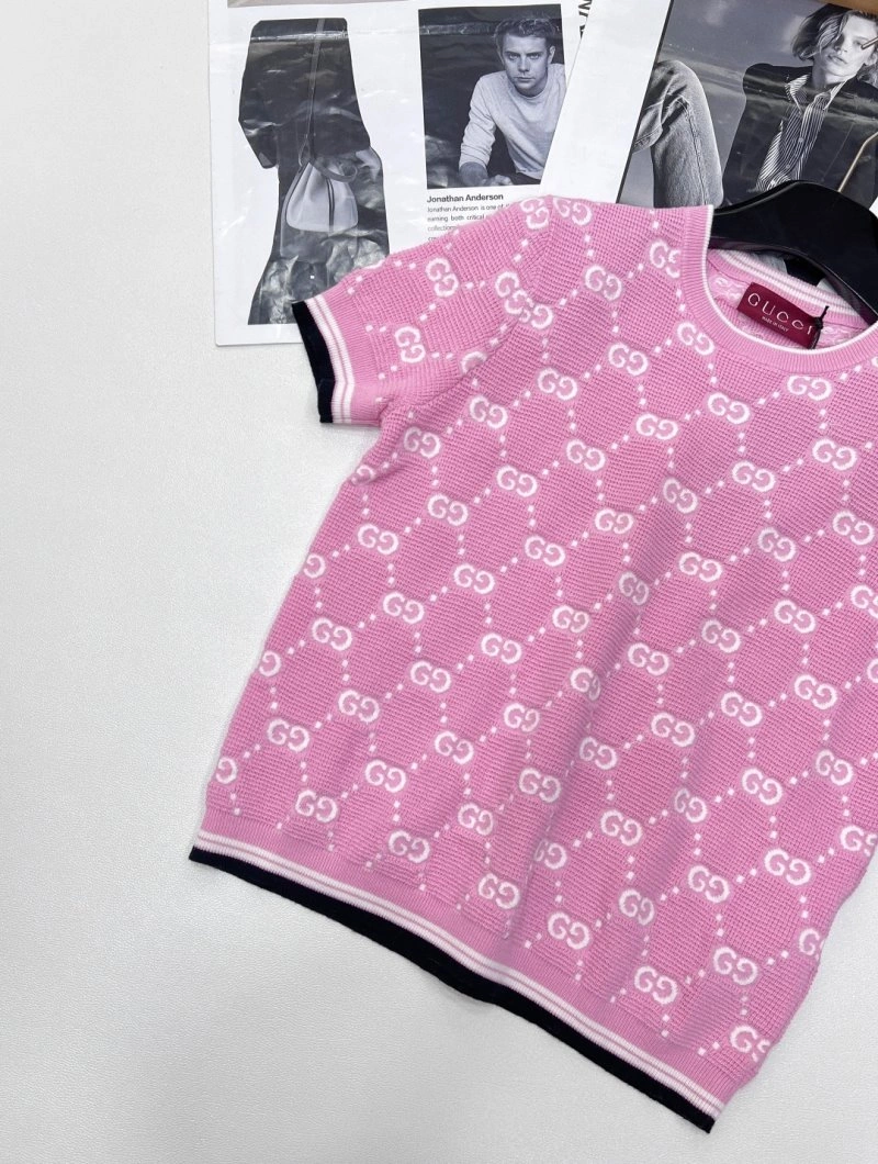 Elegant Gucci T-Shirts 124348