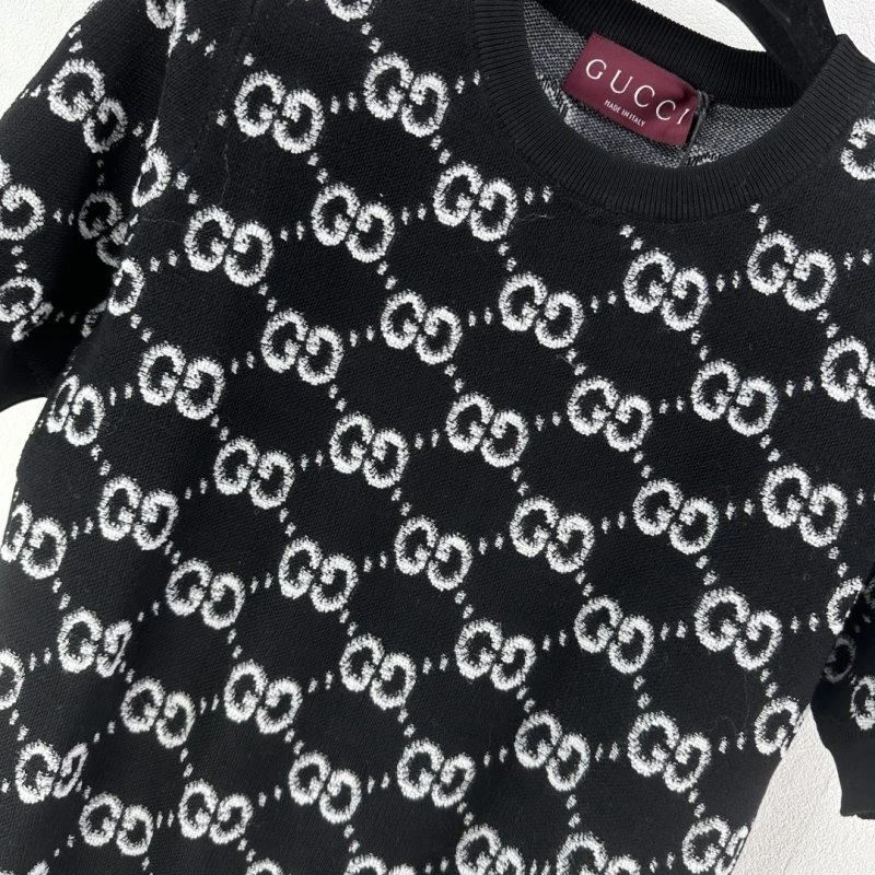 Gucci T-Shirts Durable 124344