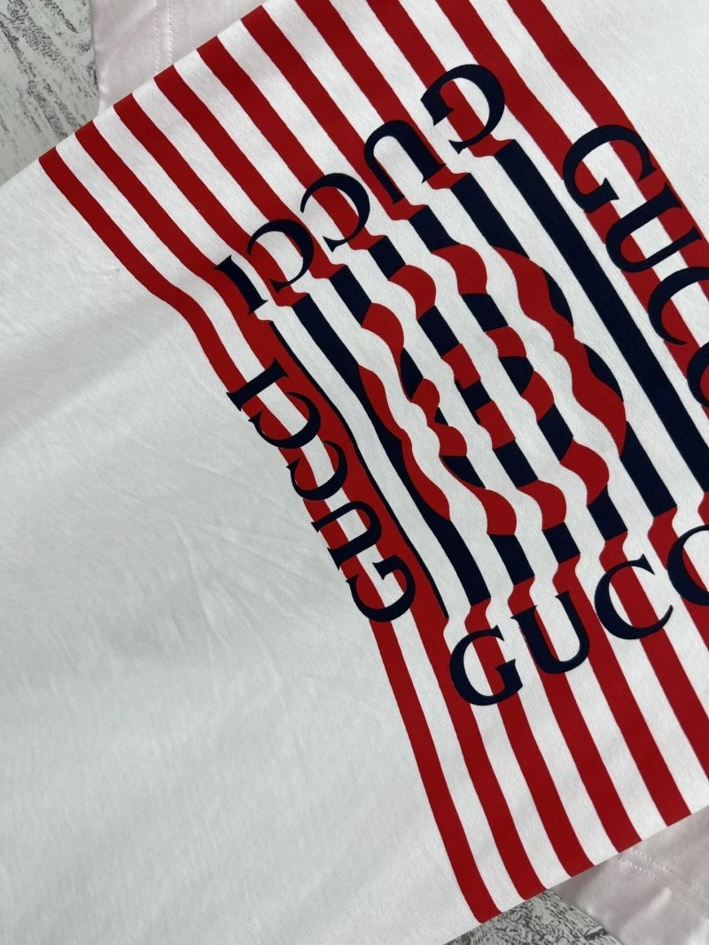 Gucci T-Shirts Trendsetting 124330