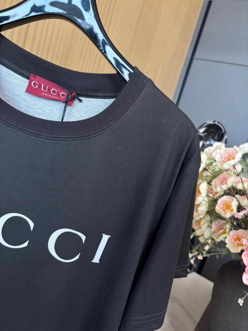 Neat Gucci T-Shirts 124314