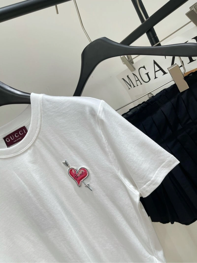 EyeCatching Gucci T-Shirts 124301