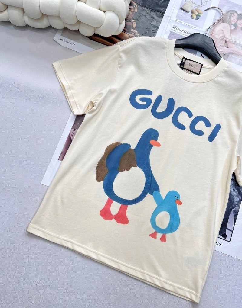 Gucci T-Shirts Stylish 124311