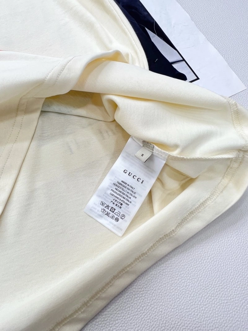 Gucci T-Shirts Stylish 124311