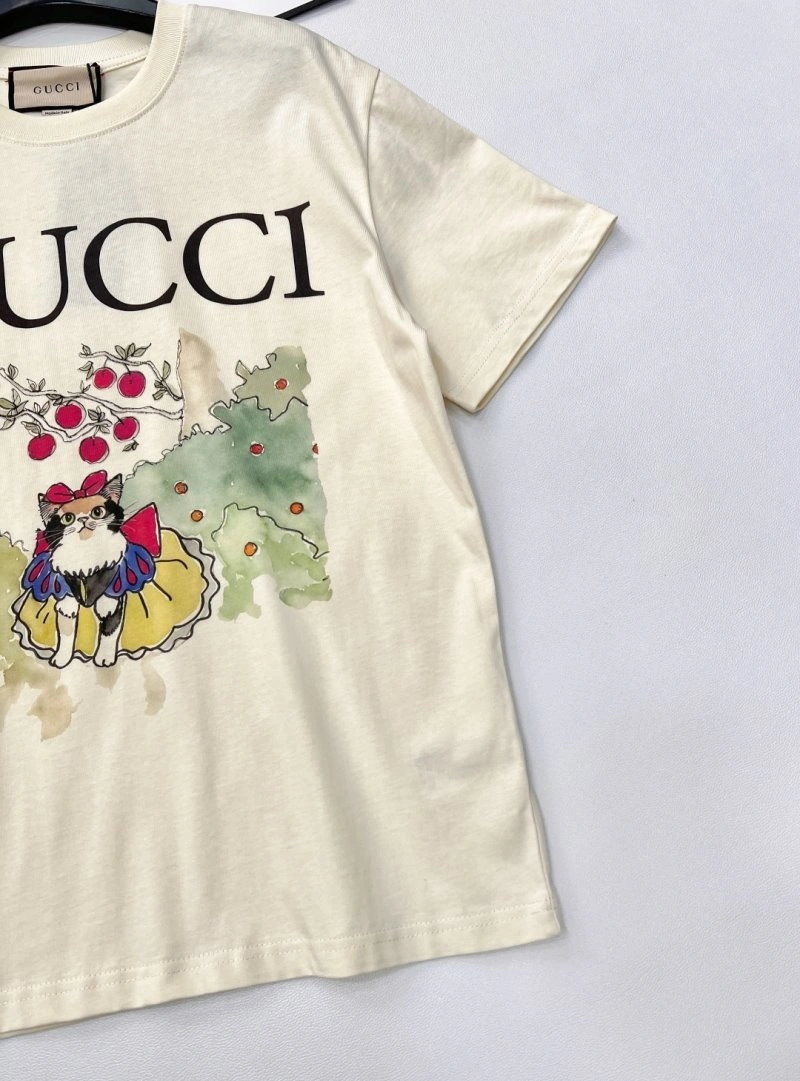 Gucci T-Shirts FreshLook 124308