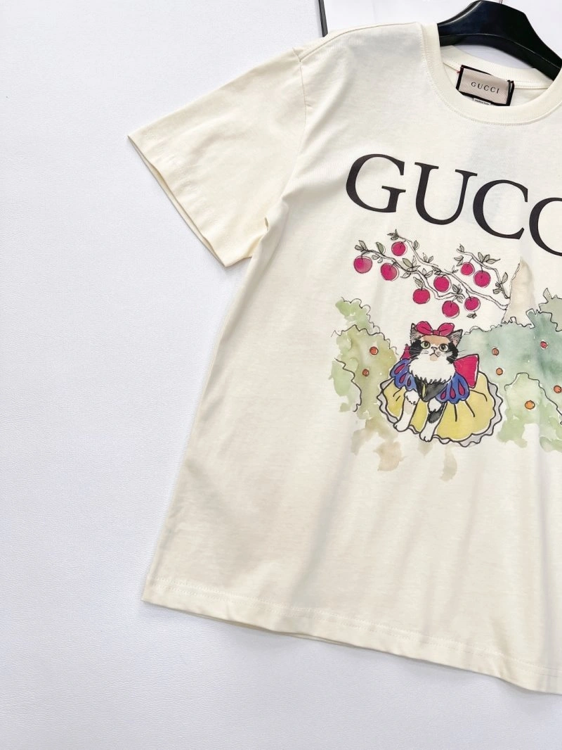 Gucci T-Shirts FreshLook 124308