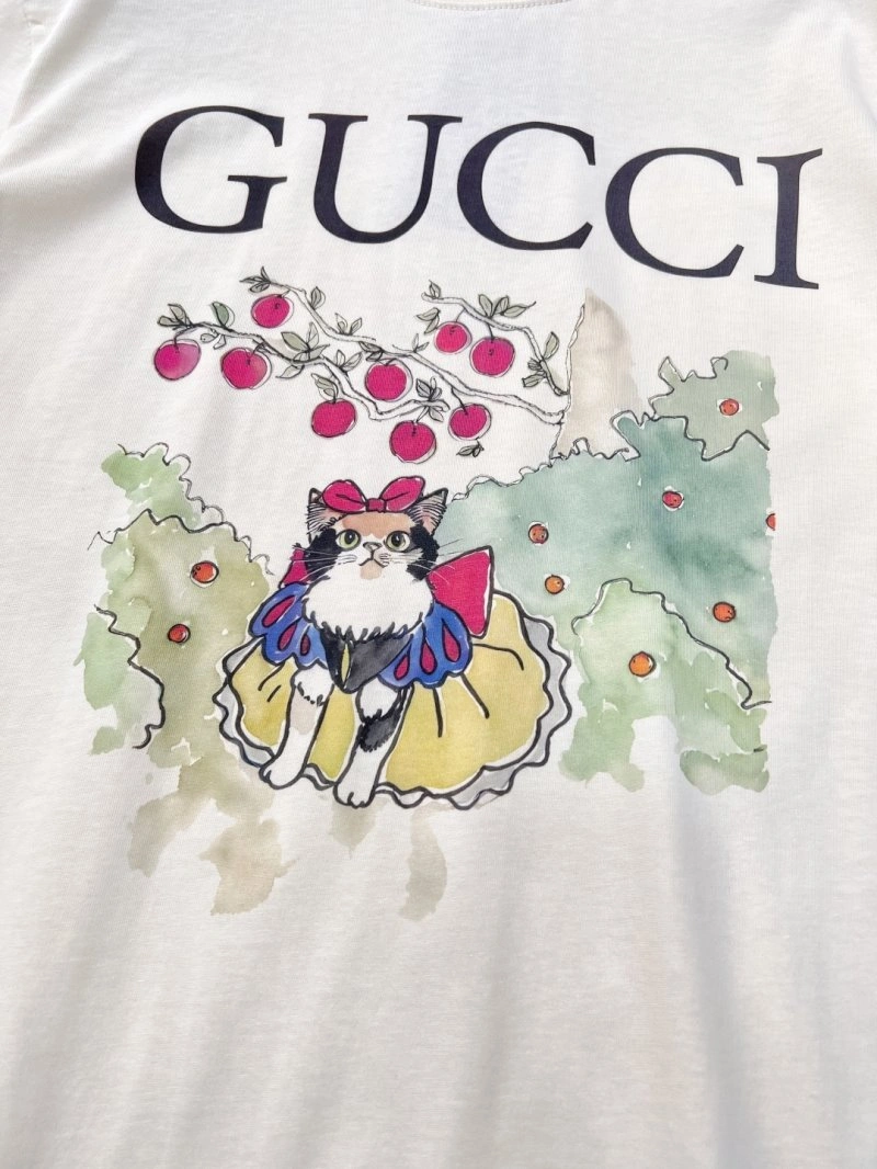 Gucci T-Shirts FreshLook 124308