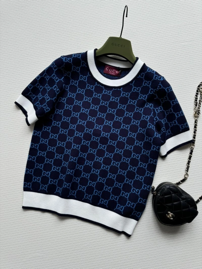 Gucci T-Shirts Durable 124278