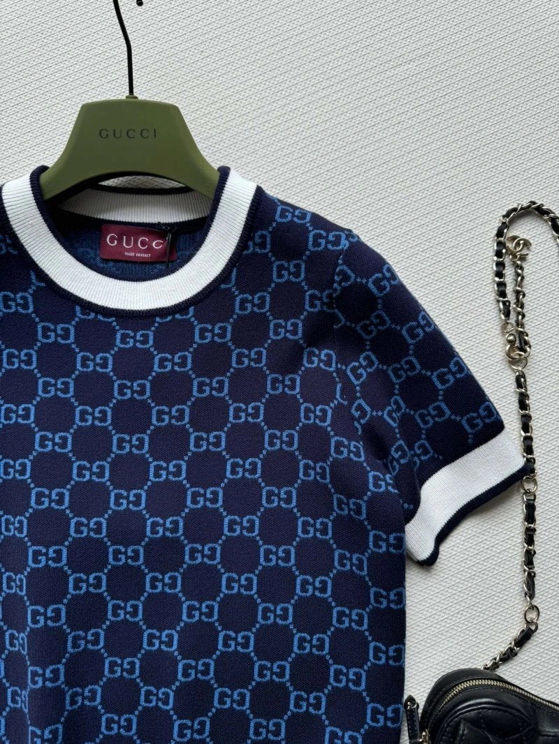 Gucci T-Shirts Durable 124278