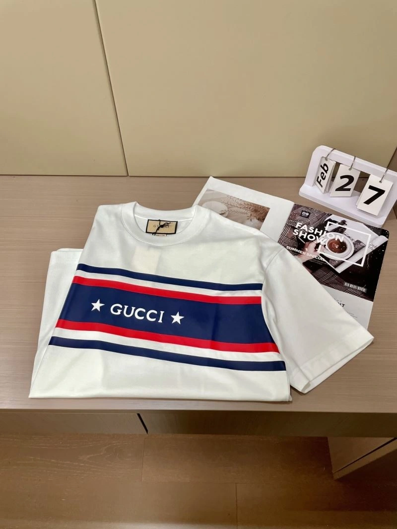 Gucci T-Shirts Youthful 127232
