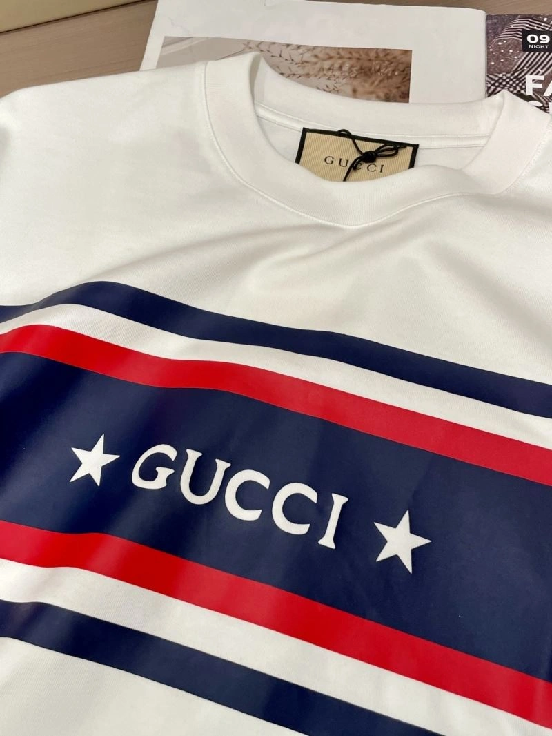 Gucci T-Shirts Youthful 127232