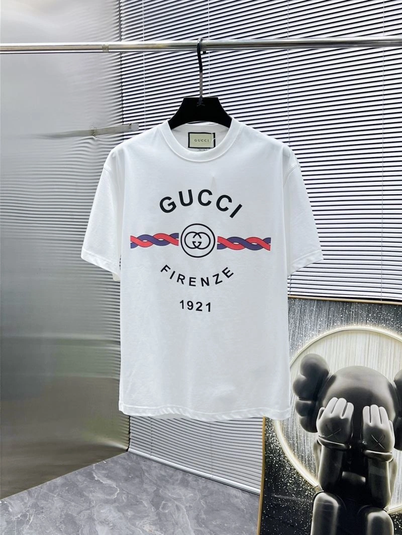 Lightweight Gucci T-Shirts 127206