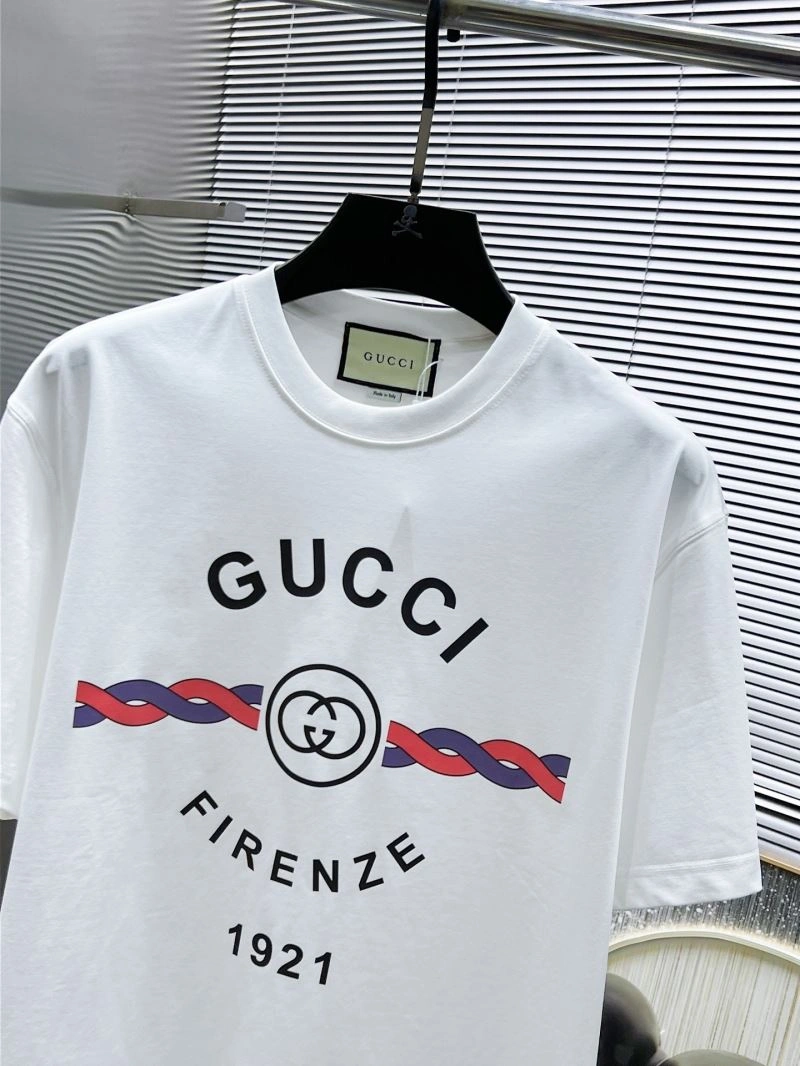 Lightweight Gucci T-Shirts 127206