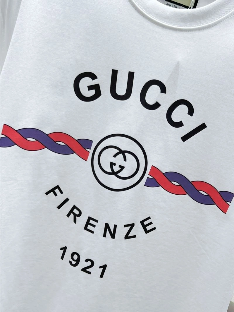 Lightweight Gucci T-Shirts 127206