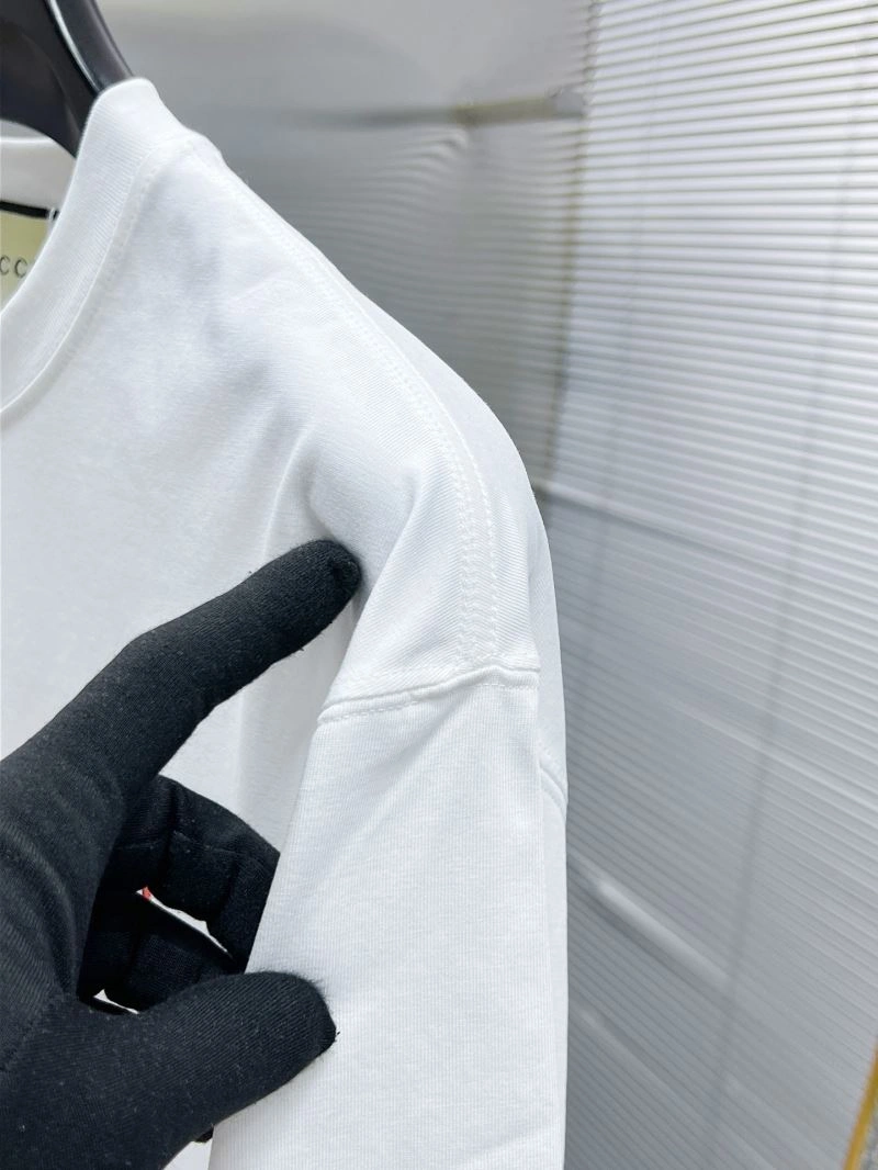 WaterResistant Gucci T-Shirts 127227