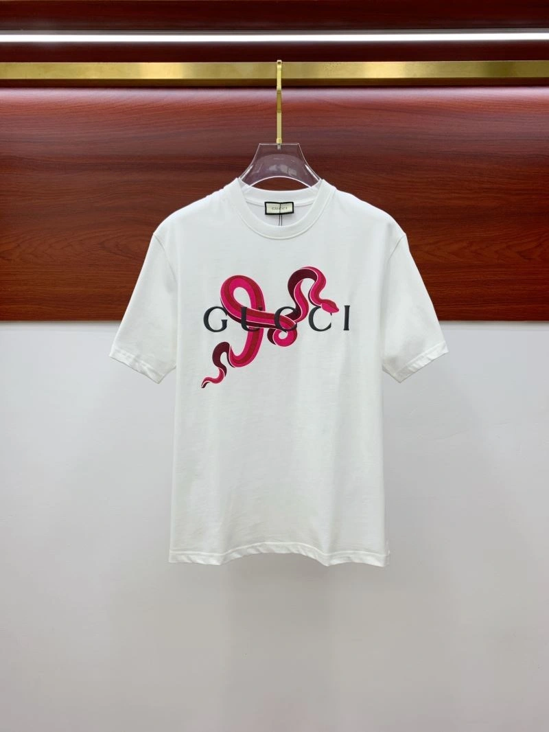 Gucci T-Shirts Comfortable 127198
