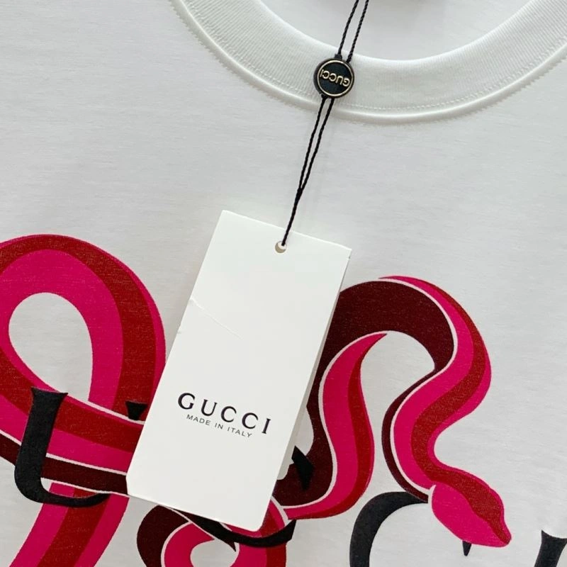Gucci T-Shirts Comfortable 127198