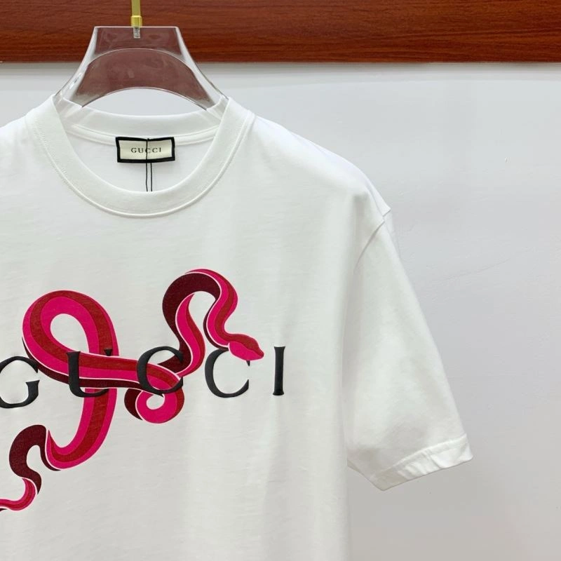 Gucci T-Shirts Comfortable 127198