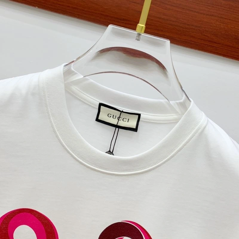 Gucci T-Shirts Comfortable 127198