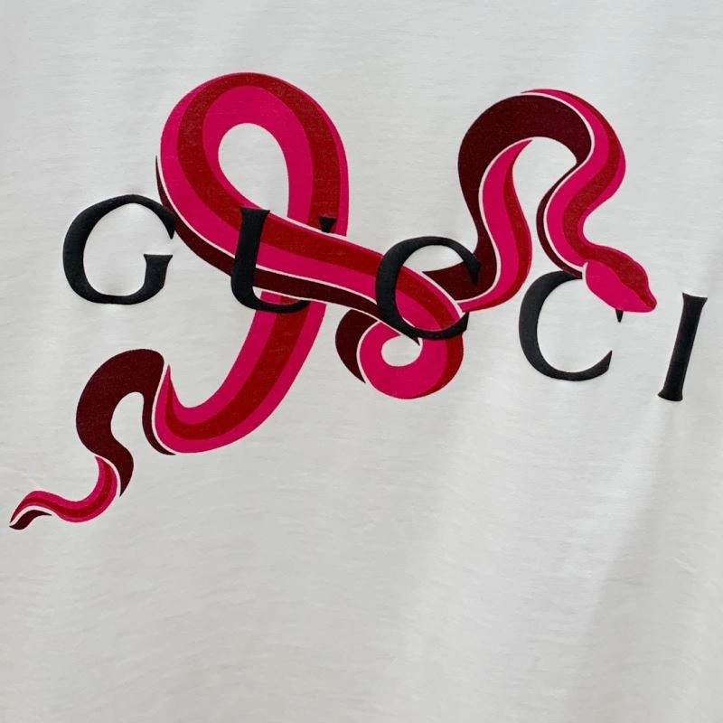 Gucci T-Shirts Comfortable 127198