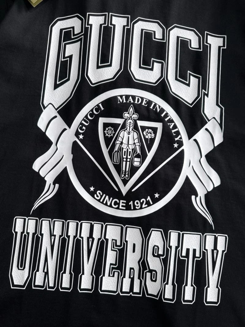 Sleek Gucci T-Shirts 127196