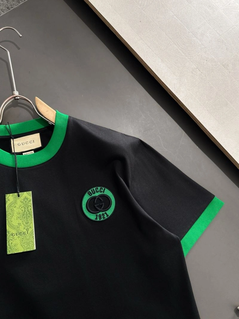 Gucci T-Shirts Versatile 127178