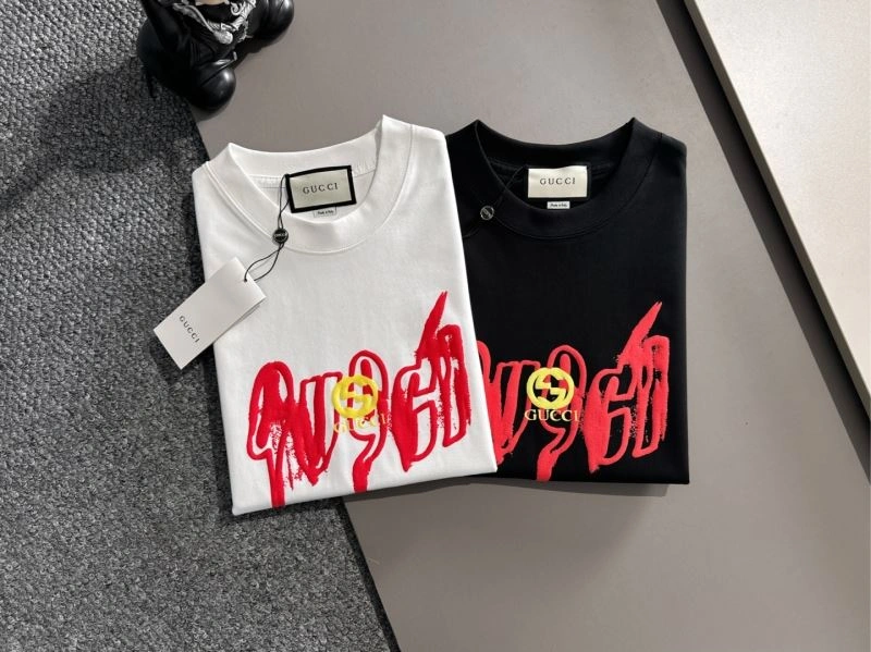 Gucci T-Shirts Breathable 127170