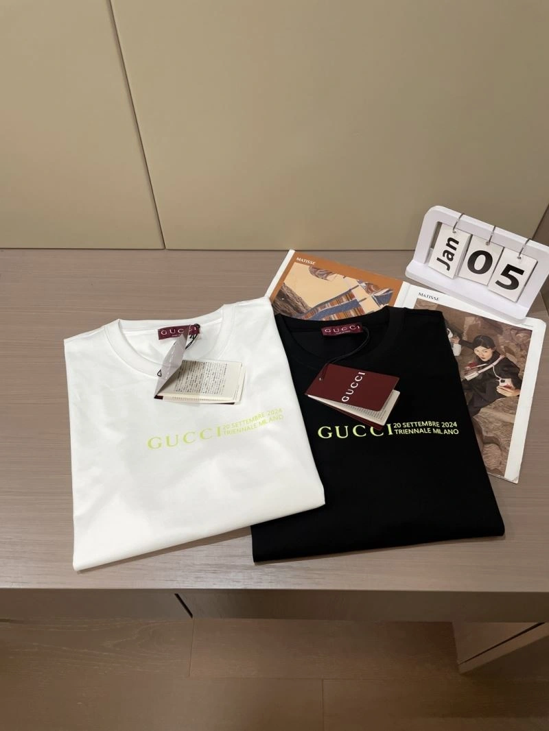 Packable Gucci T-Shirts 127169