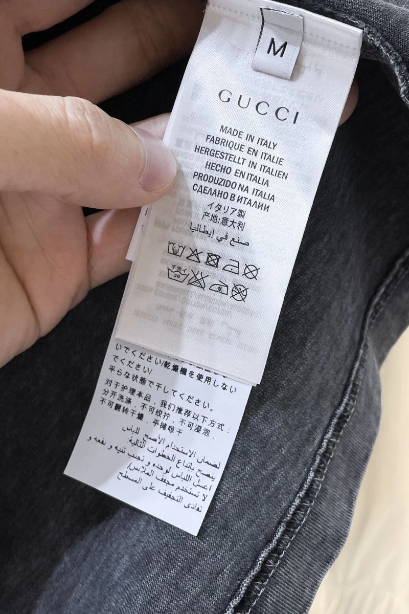 Gucci T-Shirts Durable 127141